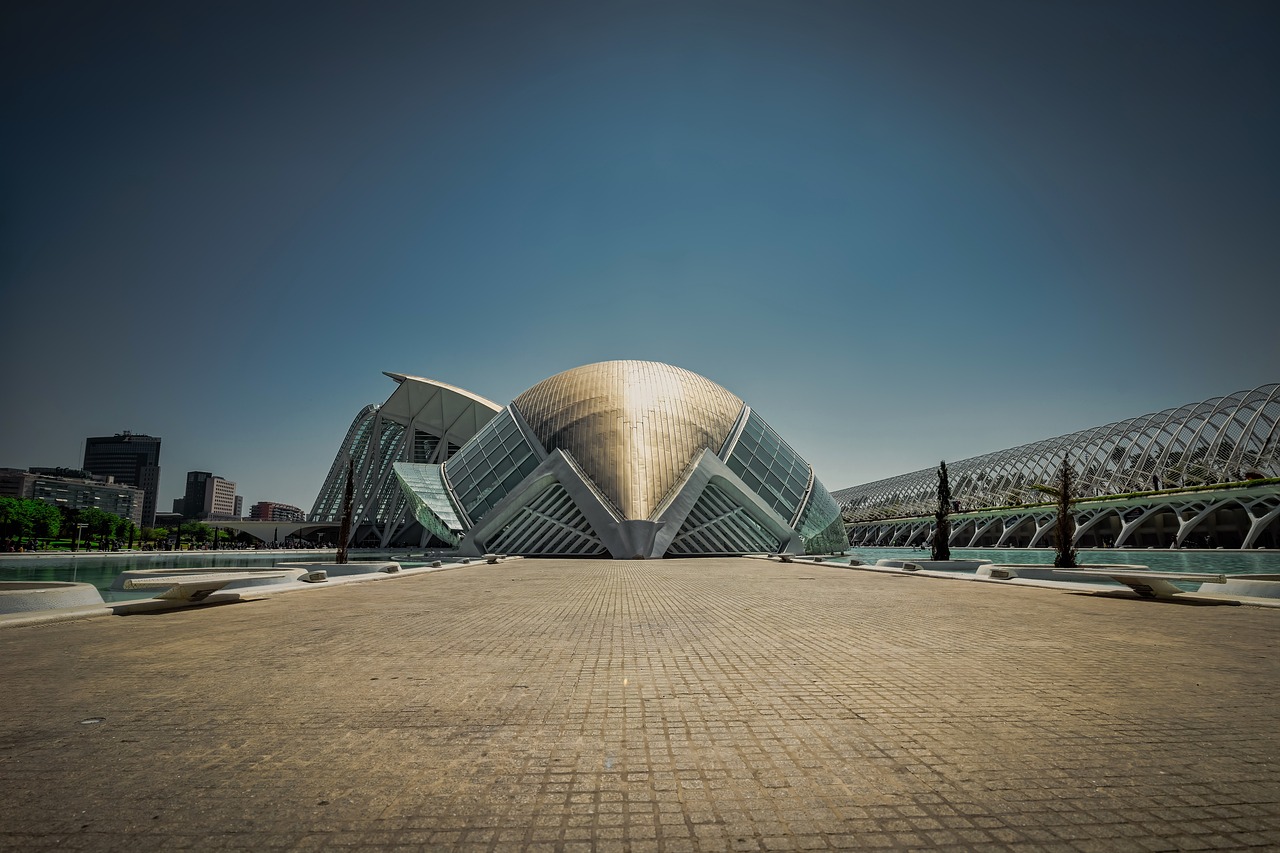 The Architecture Of Irony In Modern Cinematic Humor