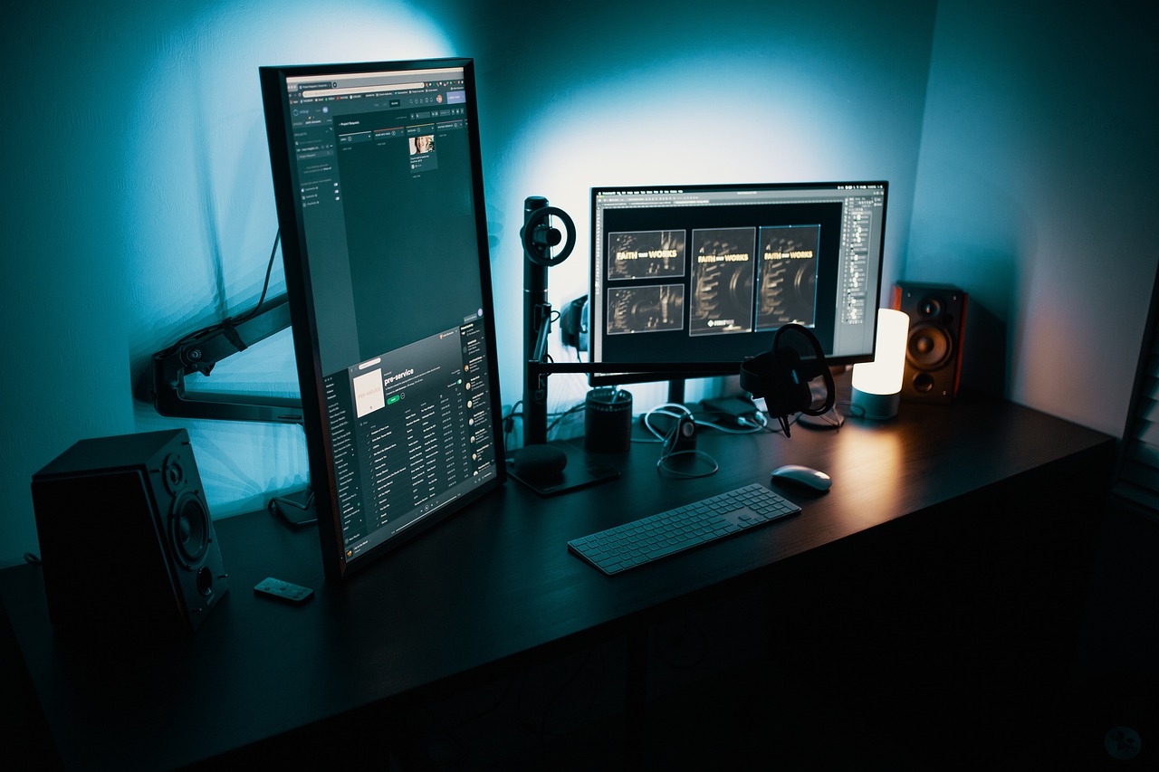 The Architecture Of Trust In Distributed Software Development