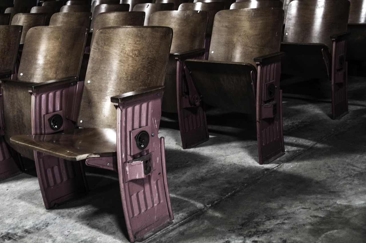 Beyond The Multiplex: Reshaping Modern Cinematic Language